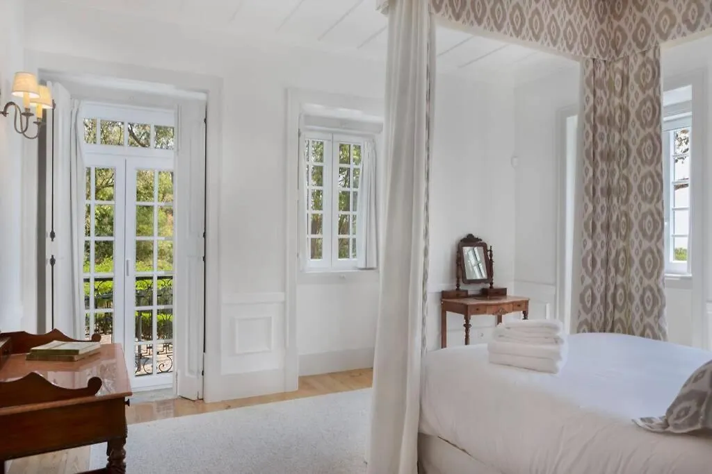 Amazing 4 Bedroom Villa With Pool, View & Garden Lisbon Portugal