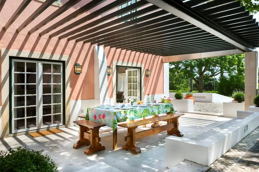 Amazing 4 Bedroom Villa With Pool, View & Garden Lisbon Portugal